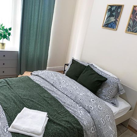 Large House Near Anfield & Liverpool Town Εξωτερικό φωτογραφία